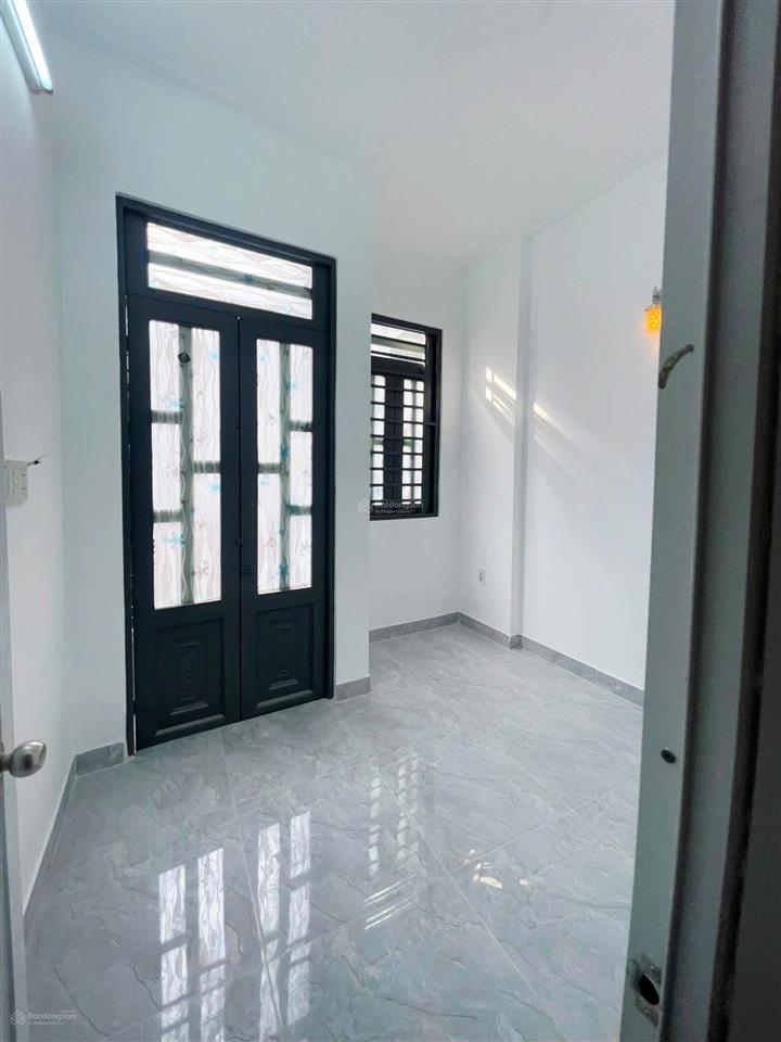 Nhà hẻm oto ở 1/ tân chánh hiệp 16 (dt3,5x7m) gần bệnh viện quận 12. giá 1tỷ568tr còn thương lượng