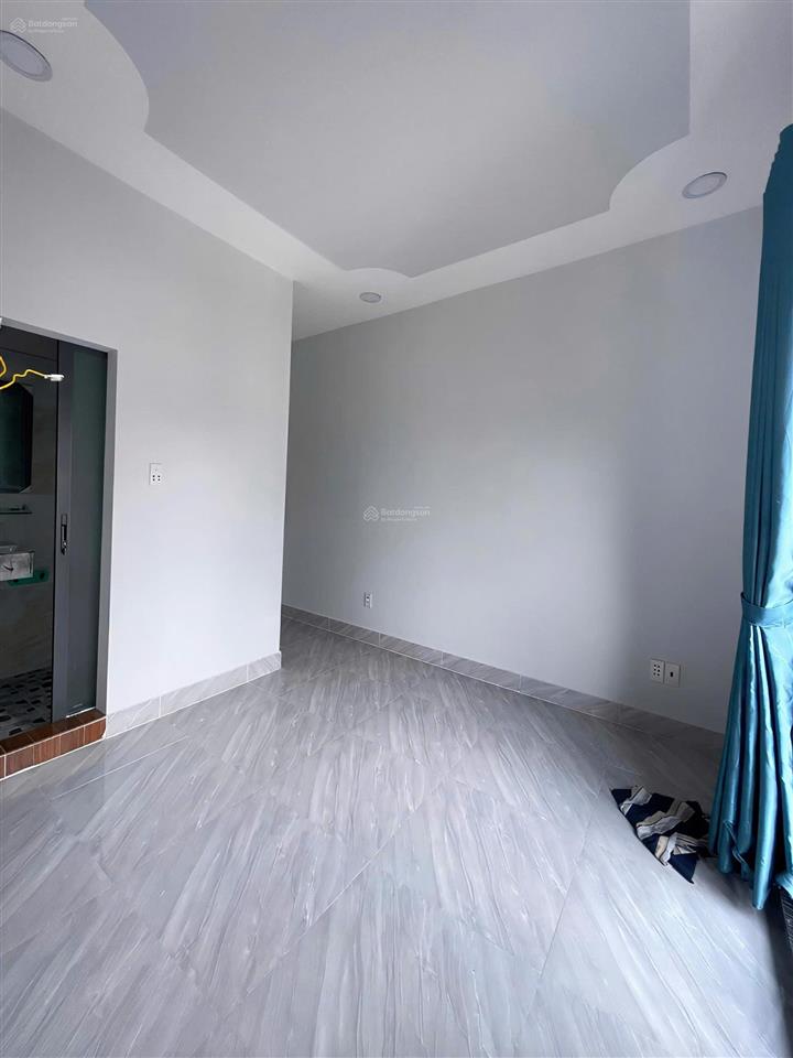 Nhà hẻm ngắn lê thị riêng ngay bảo hiểm xã hội quận 12 (dt 4x5m). giá 935tr còn thương lượng