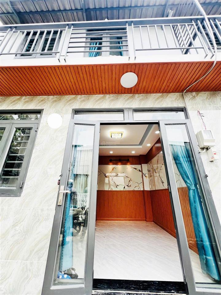 Nhà hẻm ngắn lê thị riêng ngay bảo hiểm xã hội quận 12 (dt 4x5m). giá 935tr còn thương lượng