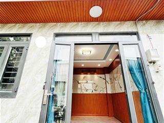 Nhà hẻm ngắn lê thị riêng ngay bảo hiểm xã hội quận 12 (dt 4x5m). giá 935tr còn thương lượng