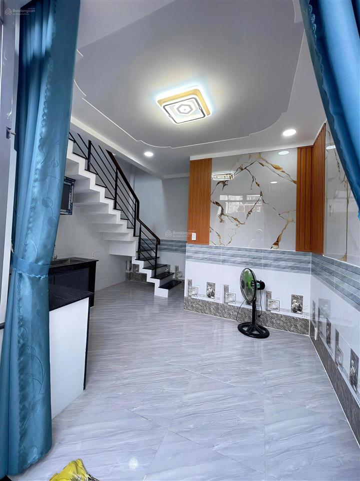 Nhà hẻm ngắn lê thị riêng ngay bảo hiểm xã hội quận 12 (dt 4x5m). giá 935tr còn thương lượng