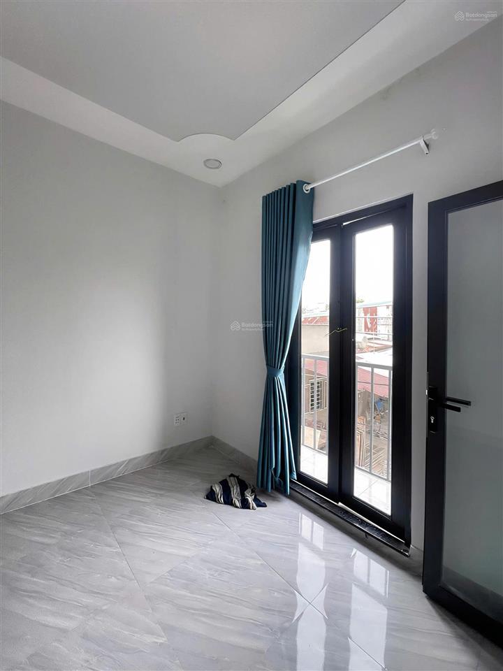 Nhà hẻm ngắn lê thị riêng ngay bảo hiểm xã hội quận 12 (dt 4x5m). giá 935tr còn thương lượng