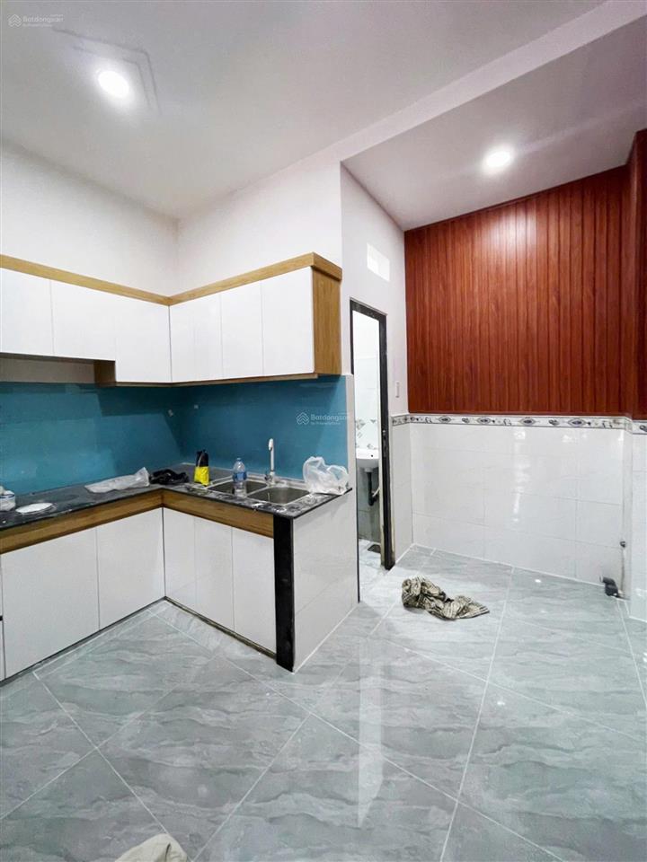 Nhà (dt 3,5x9m) có 2pn 2wc ở 551 lê văn khương quận 12, gần chùa pháp thạnh, giá 1tỷ389tr còn bớt