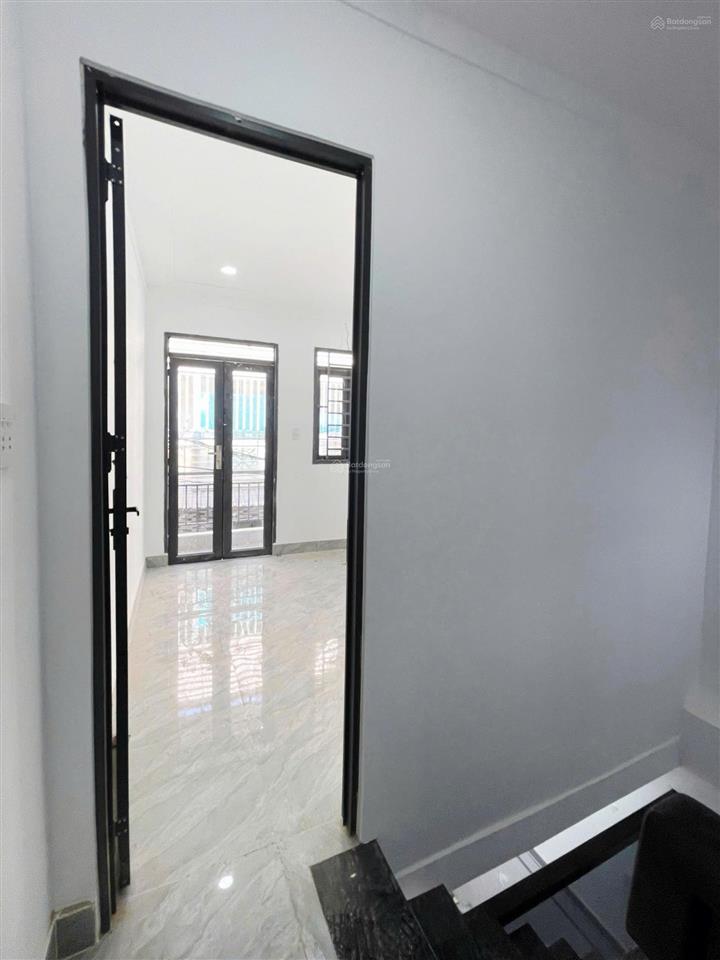 Nhà (dt 3,5x9m) có 2pn 2wc ở tân thới hiệp 21 quận 12, gần cầu vượt tân thới hiệp. giá 1tỷ468tr