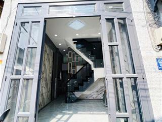 Nhà ở 551 lê văn khương quận 12, gần bến xe buýt thới an. có 2pn 2toilet. giá 1tỷ198tr còn tl mạnh