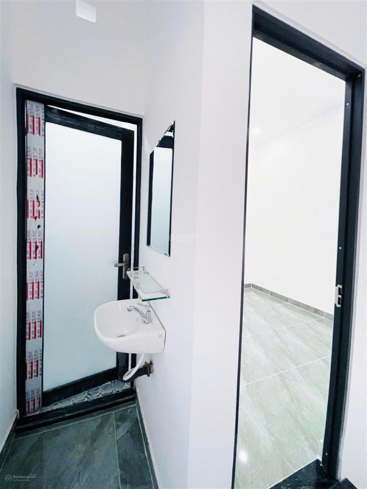 Nhà hẻm oto (dt 4x7m) ở 551 lê văn khương, quận 12. gần chợ thiếc, giá 1tỷ498tr còn tl