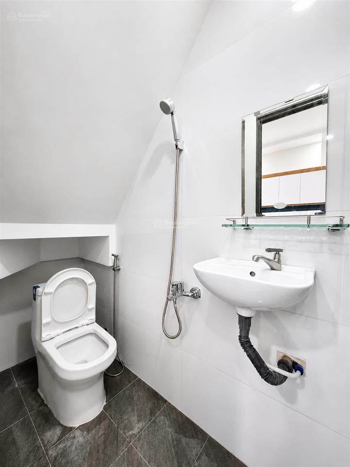 Nhà shc đc giữ sổ hồng gốc! nhà ở tô ký (dt 4,2x7,5m) ngay cầu vượt quang trung, giá 1,38 tỷ tl