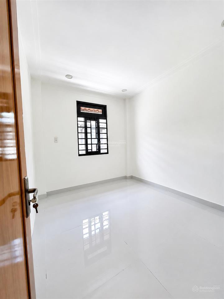 Nhà shc đc giữ sổ hồng gốc! nhà ở tô ký (dt 4,2x7,5m) ngay cầu vượt quang trung, giá 1,38 tỷ tl