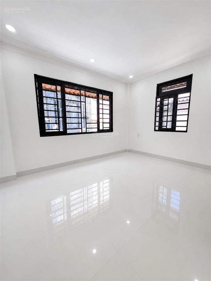 Nhà shc đc giữ sổ hồng gốc! nhà ở tô ký (dt 4,2x7,5m) ngay cầu vượt quang trung, giá 1,38 tỷ tl