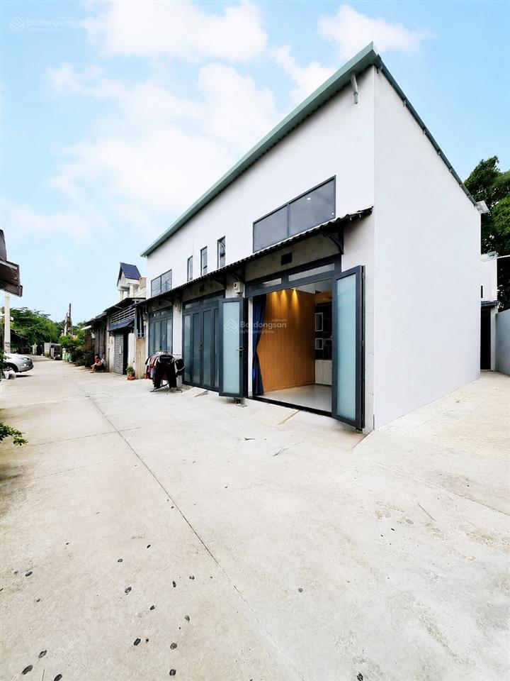 Nhà góc 2mt đường xe tải ở sẹc ngắn huỳnh thị hai, q12, gần bệnh viện q12, giá 1tỷ780tr còn tl