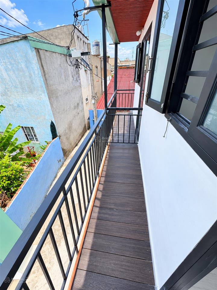 Nhà (dt3,5x6,5m) giá chỉ 880tr (còn tl) có 2 phòng ngủ ở đông bắc gần tô ký cầu vượt quang trung