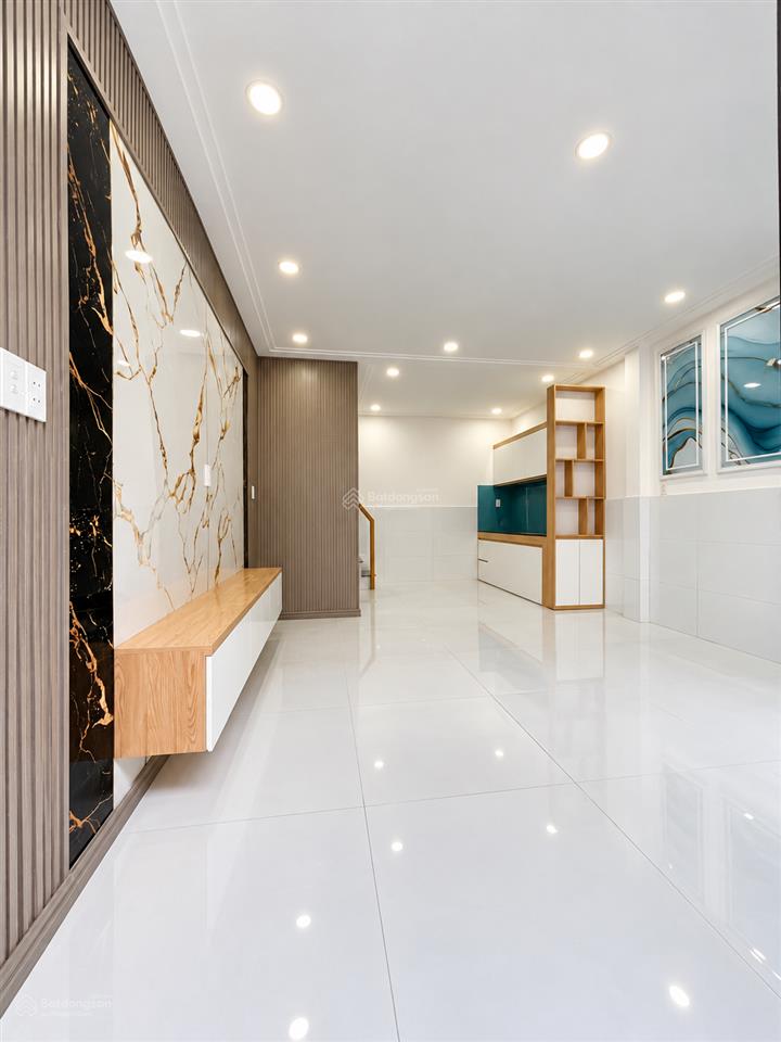 Nhà ở tô ký (dt 4x8m) ngay cầu vượt quang trung có 2pn. giá 1tỷ380tr còn tl. shc đc giữ sổ hồng gốc