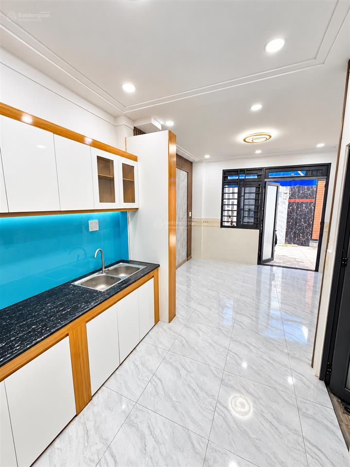Nhà (dt4x8m) ở nguyễn văn quá ngay giáo xứ chợ cầu có 2pn 2wc. giá 1tỷ430tr còn thương lượng
