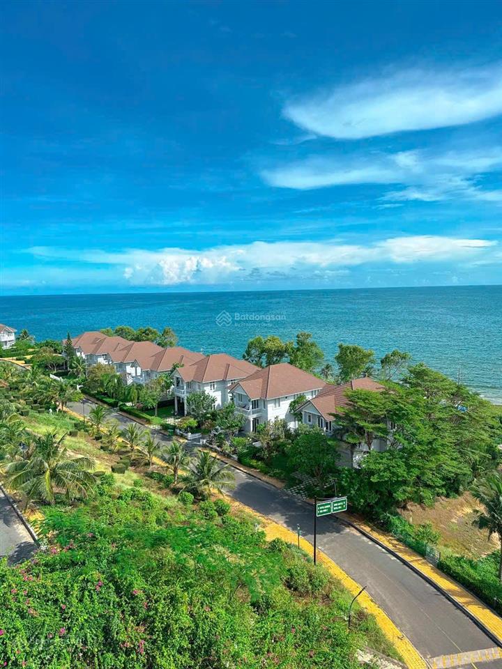 Biệt thự biển sealinks phan thiết, cách sân bay phan thiết 10 phút, dt 16x25m2 sổ hồng cá nhân