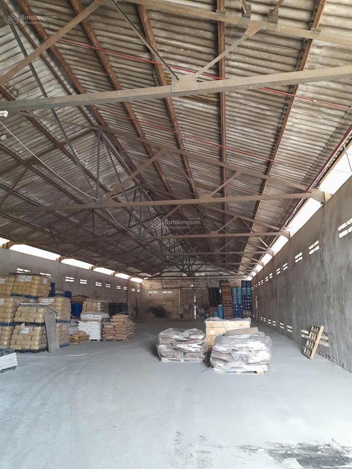 Kho 1400m2 có đầy đủ pccc tự động, bảo vệ 24/24. đường cont vào ngày, giá 80k/m2