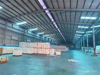 Cho thuê kho xưởng mới 18.000m2 bến lức long an, giáp tphcm, có pccc tự động, giá 850tr
