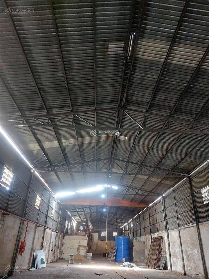 Kho có pccc, đường xe cont gần chợ nông sản thủ đức. giá 70tr/th