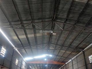Kho có pccc, đường xe cont gần chợ nông sản thủ đức. giá 70tr/th