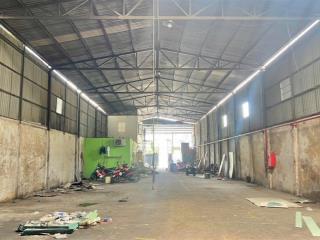 Cho thuê kho xưởng 900m2 gần chợ nông sản thủ đức, giá 70tr/th, đường xe cont, có pccc
