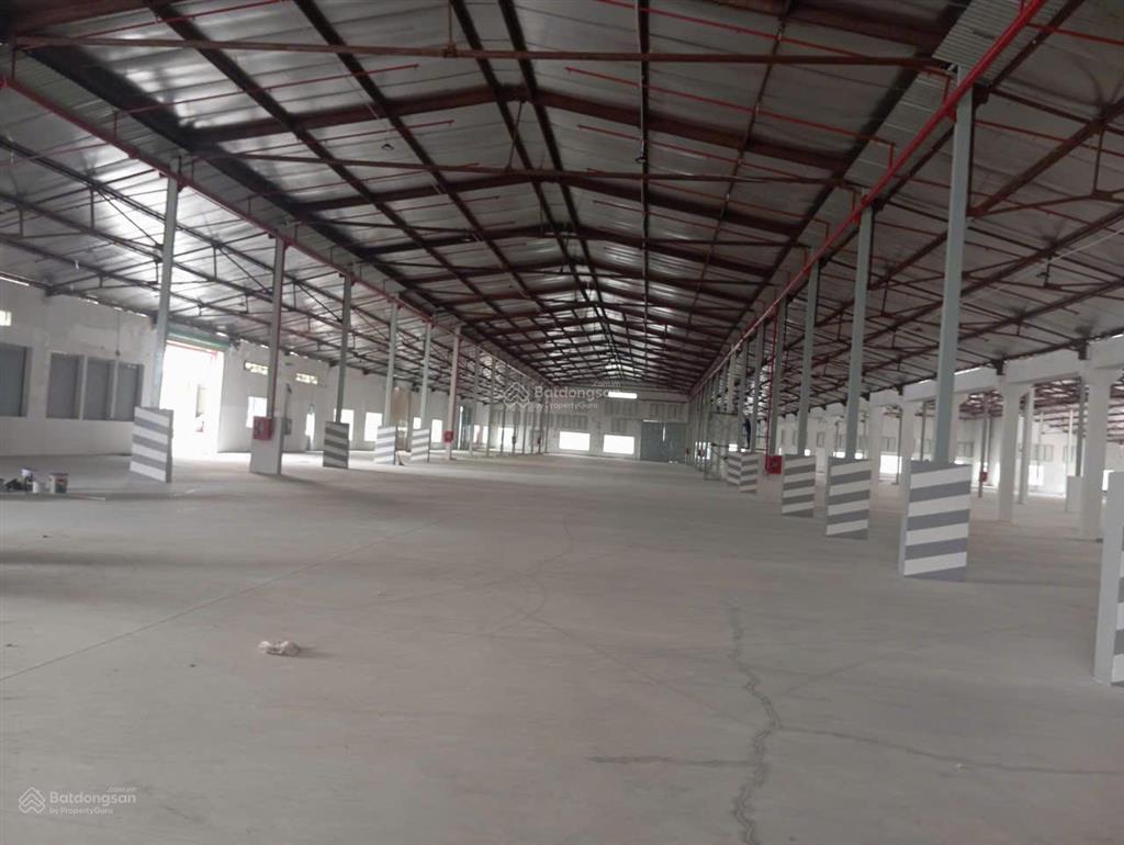 Cho thuê kho 3300m2 dĩ an  kcn sóng thần 1, giáp thủ đức, pccc tự động thẩm duyệt, giá 360tr/th