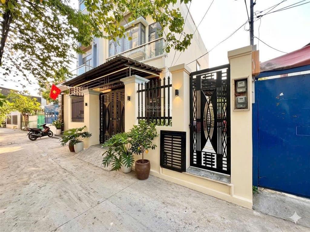 Nhà diện tích khủng 9x23m, 1 lầu, hẻm xe hơi, chỉ 7 tỷ 6