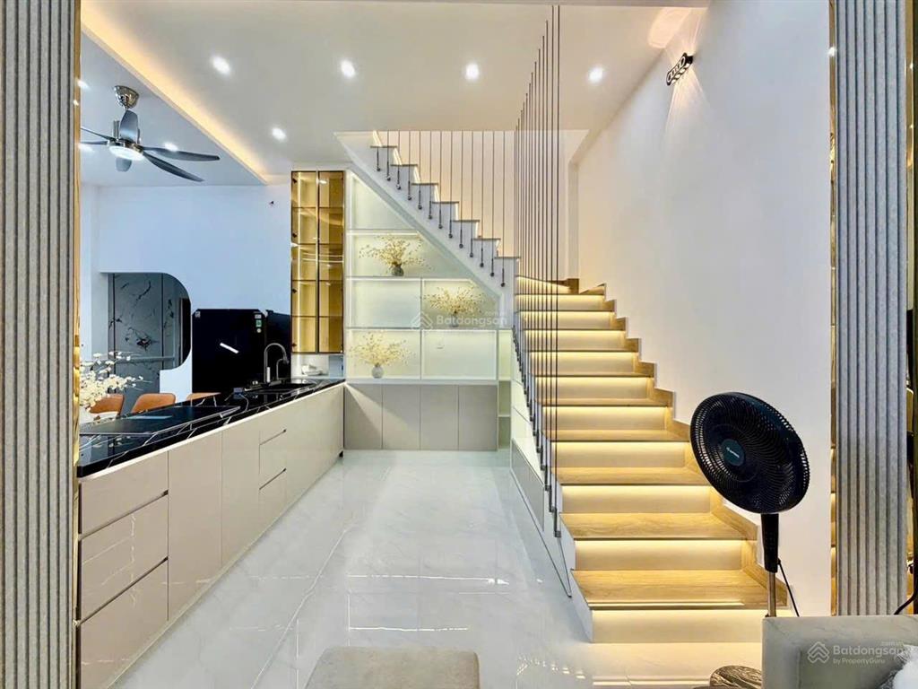 Bán nhà mới đẹp 1622 huỳnh tấn phát, 1 trệt 2 lầu, 5 tỷ 150