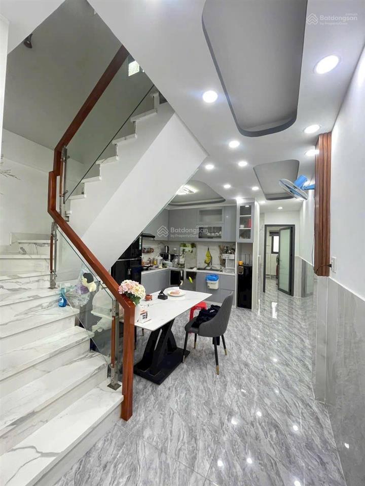 Nhà 1 trệt 1 lầu  4x19  huỳnh tấn phát, ngay cầu phú xuân  4 tỷ 850
