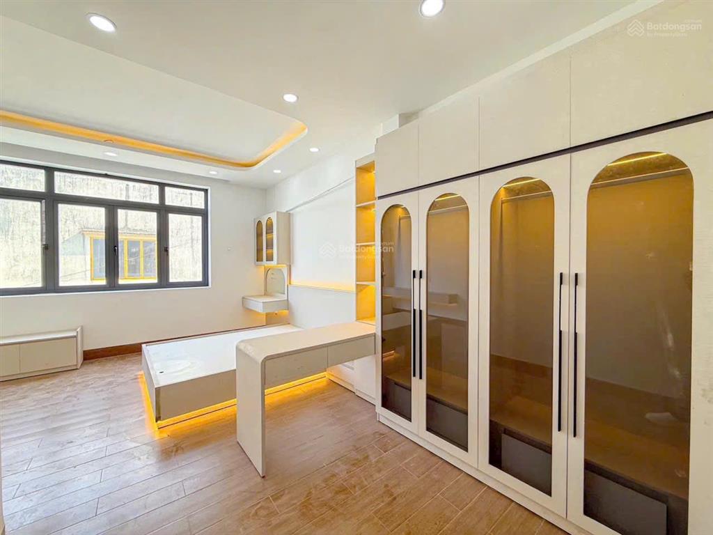 Nhà xây mới 100%  hẻm 1830 huỳnh tấn phát, nhà bè. cách mặt tiền htp chỉ 10m.