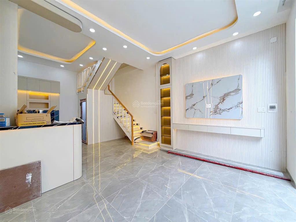 Nhà xây mới 100%  hẻm 1830 huỳnh tấn phát, nhà bè. cách mặt tiền htp chỉ 10m.