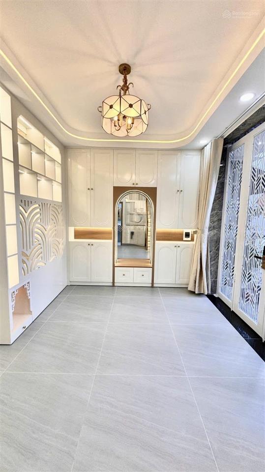 Nhà mới đẹp đường huỳnh tấn phát, quận 7  6m x 7m  cạnh phú mỹ hưng.