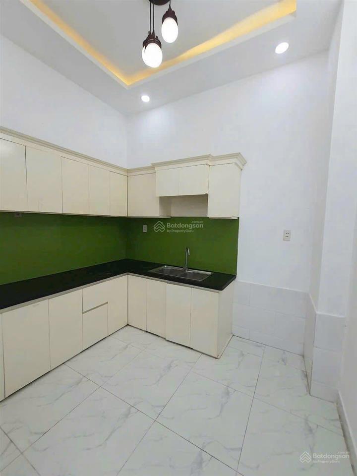 Cần bán gấp giảm 140tr nhà 2 lầu hà huy giáp 3 phòng ngủ 3wc sân thượng