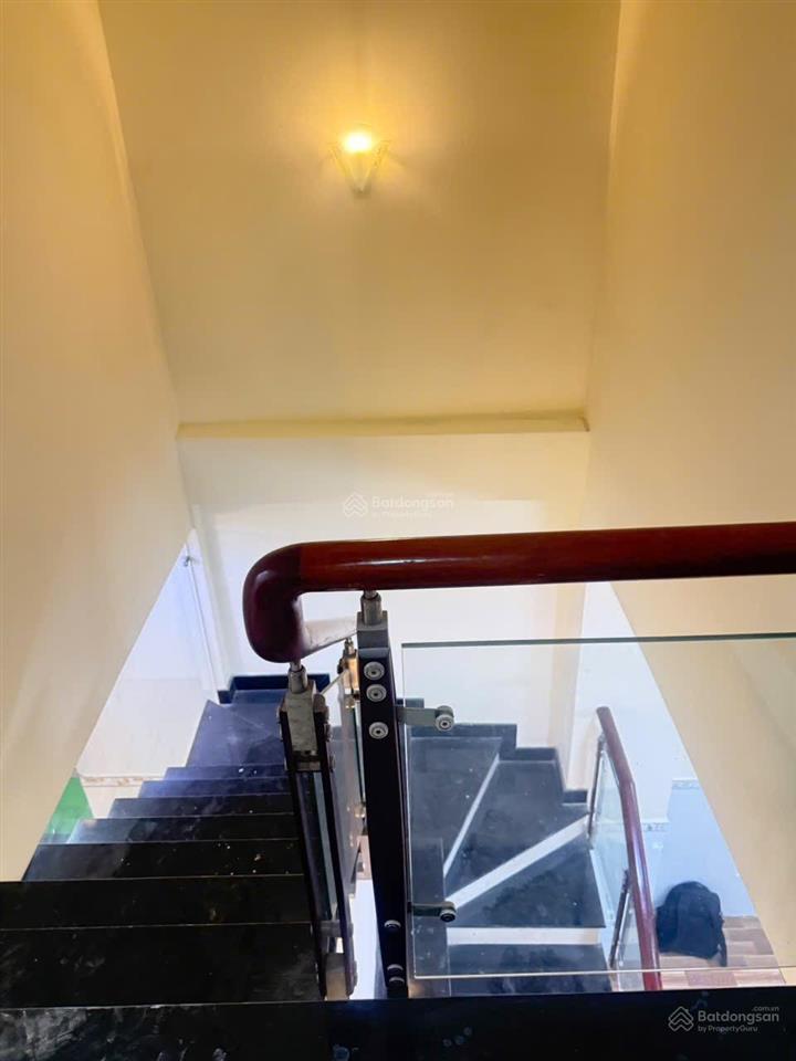 Bán nhà sổ hồng riêng ngay chung cư picity sát gò vấp dt 4,1x12m 2 phòng ngủ 2wc