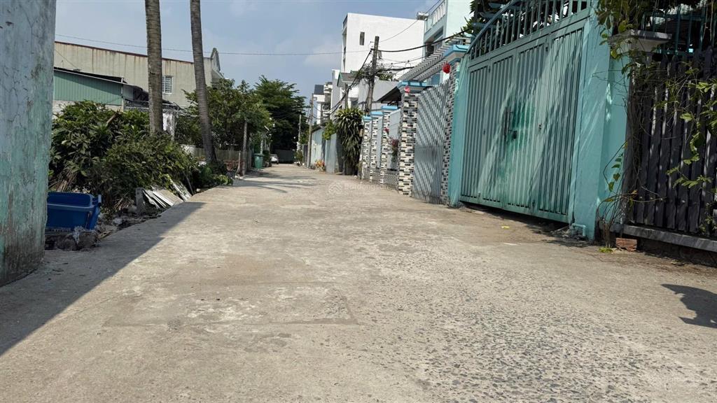 Bán đất đường 5m thạnh xuân gần trường tô ngọc vân dt 4x12,5m