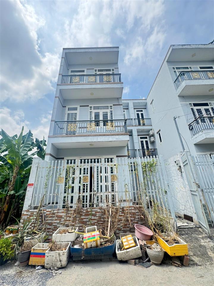Bán nhà thạnh xuân, quận 12, 2 lầu, dt 6x11m nở hậu 6,6m đường 6m thông