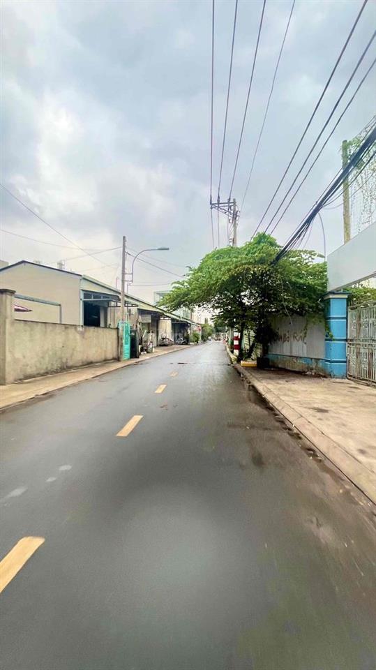 đất ngộp bán xả lổ - cách ngã 4 ga 500m- p. An Phú Đông