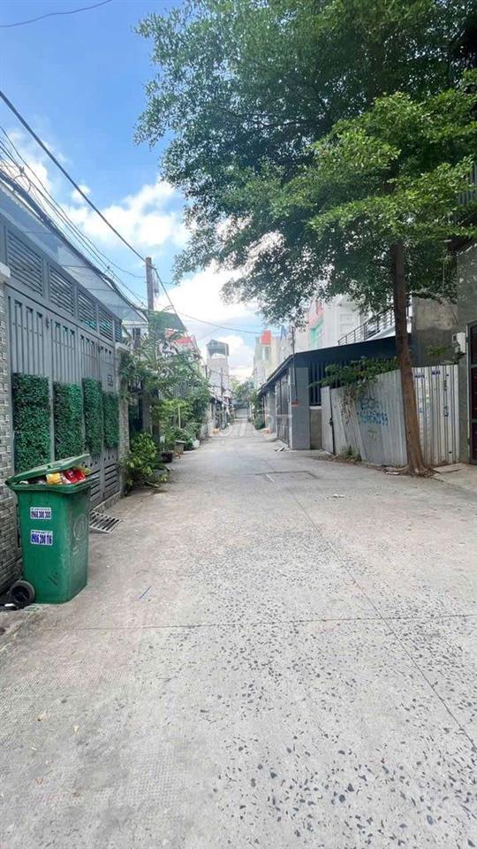 đất đường thông, gần ngay chợ Minh Phát