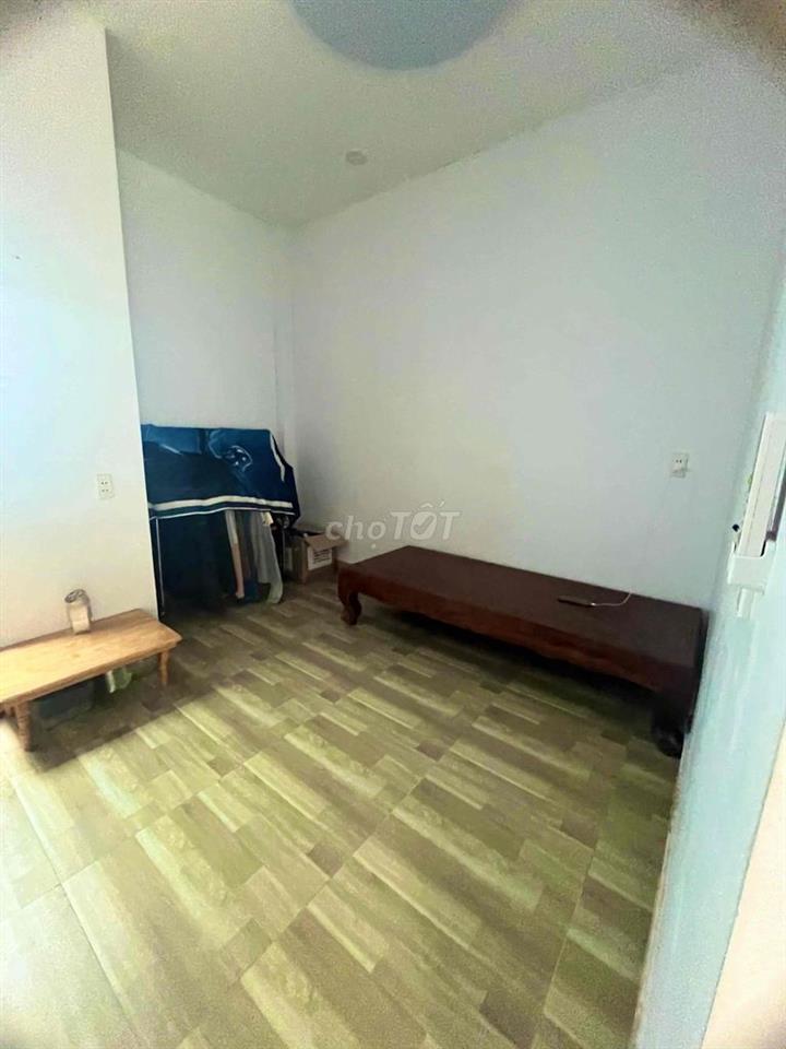 xả lỗ!!  nhà đường Thạnh Lộc 27- sát chợ cầu Đồng