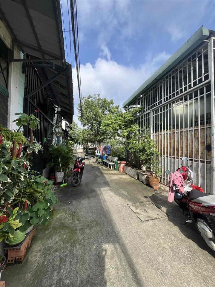 đất 1 sẹc ngắn!! sát bên chợ Đường - 6x20m