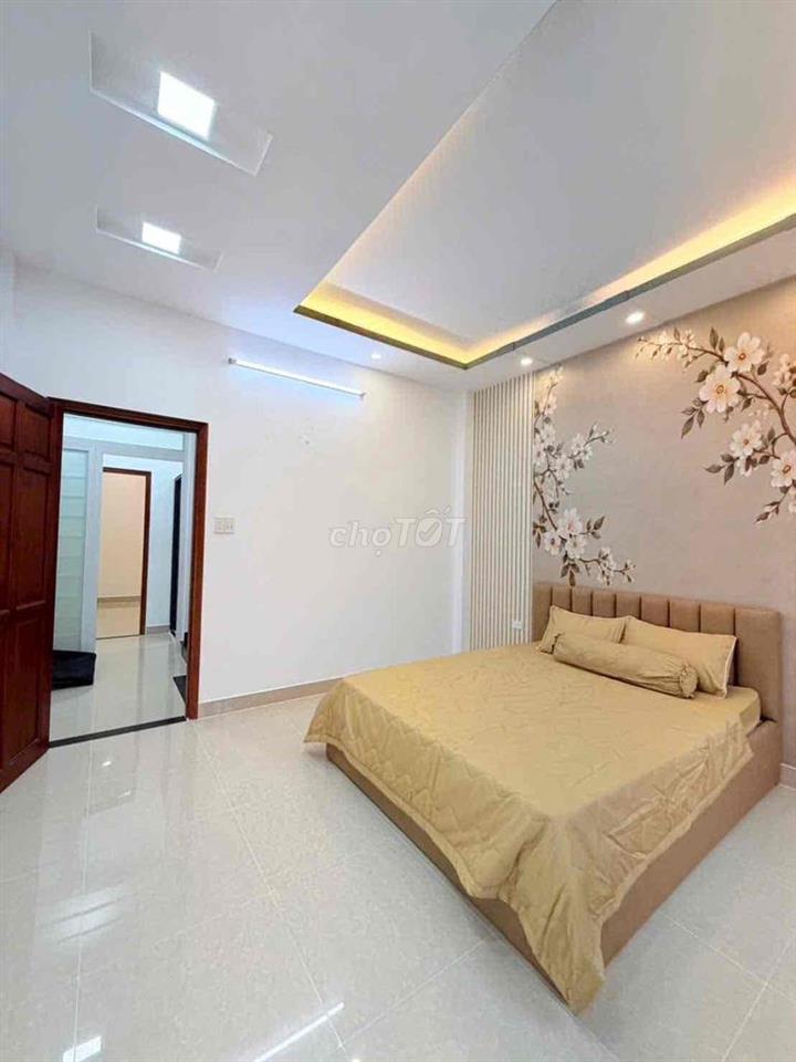 nhà đường Thạnh Lộc 19- gần ngã 4 ga- cách chợ Cầu Đồng 200m
