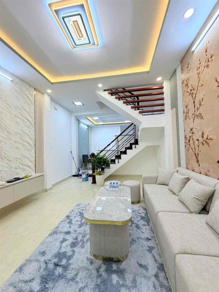 nhà đường Thạnh Lộc 19- gần ngã 4 ga- cách chợ Cầu Đồng 200m