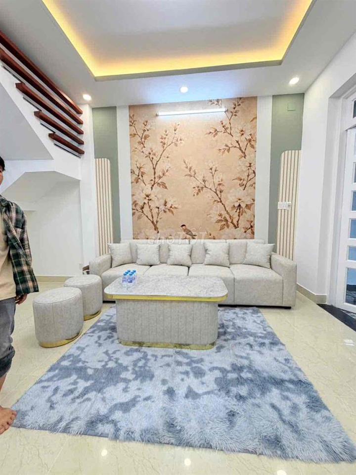 nhà đường Thạnh Lộc 19- gần ngã 4 ga- cách chợ Cầu Đồng 200m