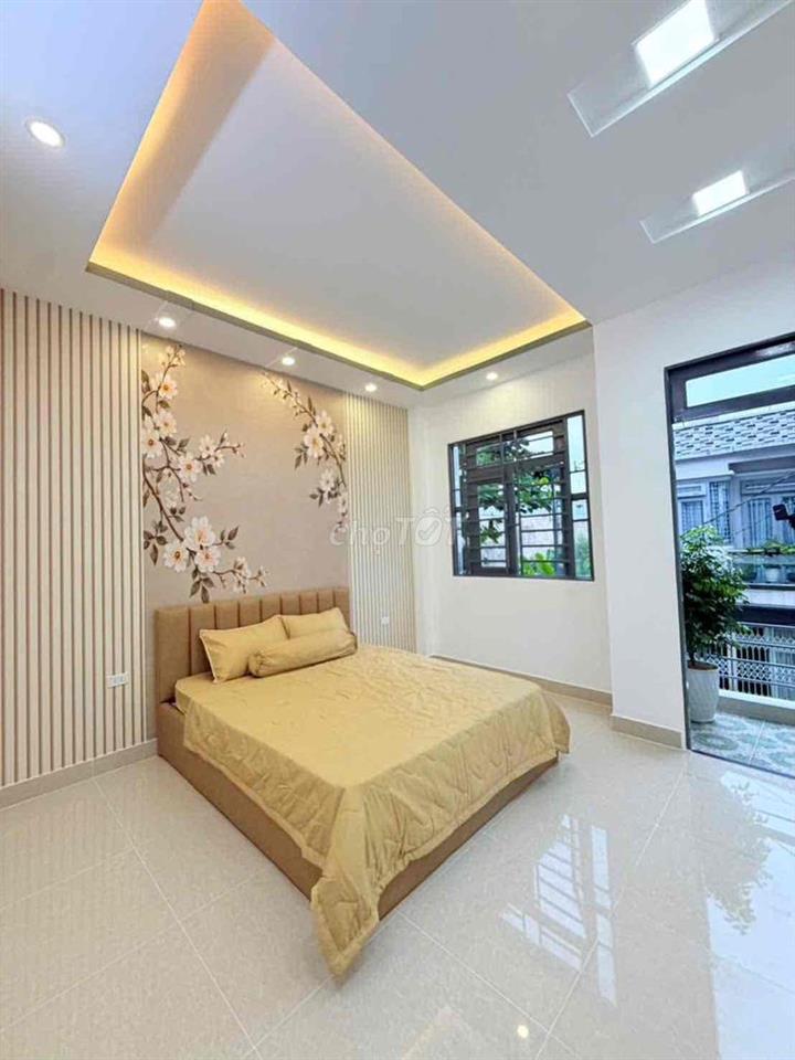 nhà đường Thạnh Lộc 19- gần ngã 4 ga- cách chợ Cầu Đồng 200m
