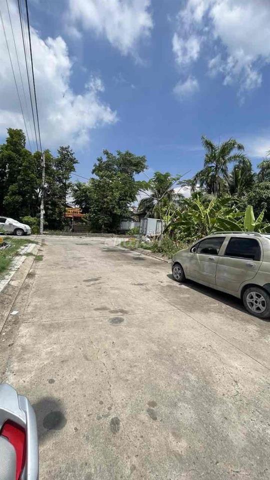 đất sổ hồng riêng- gần chợ - đường oôt thông