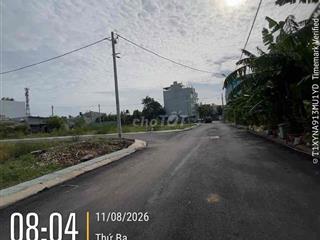 đất sổ hồng riêng- gần chợ - đường oôt thông
