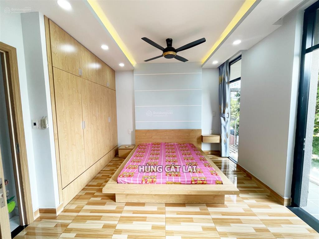 Bán nhà phố citi bella 1  vị trí đẹp  giá tốt 9.5 tỷ  tặng nội thất dính tường cao cấp