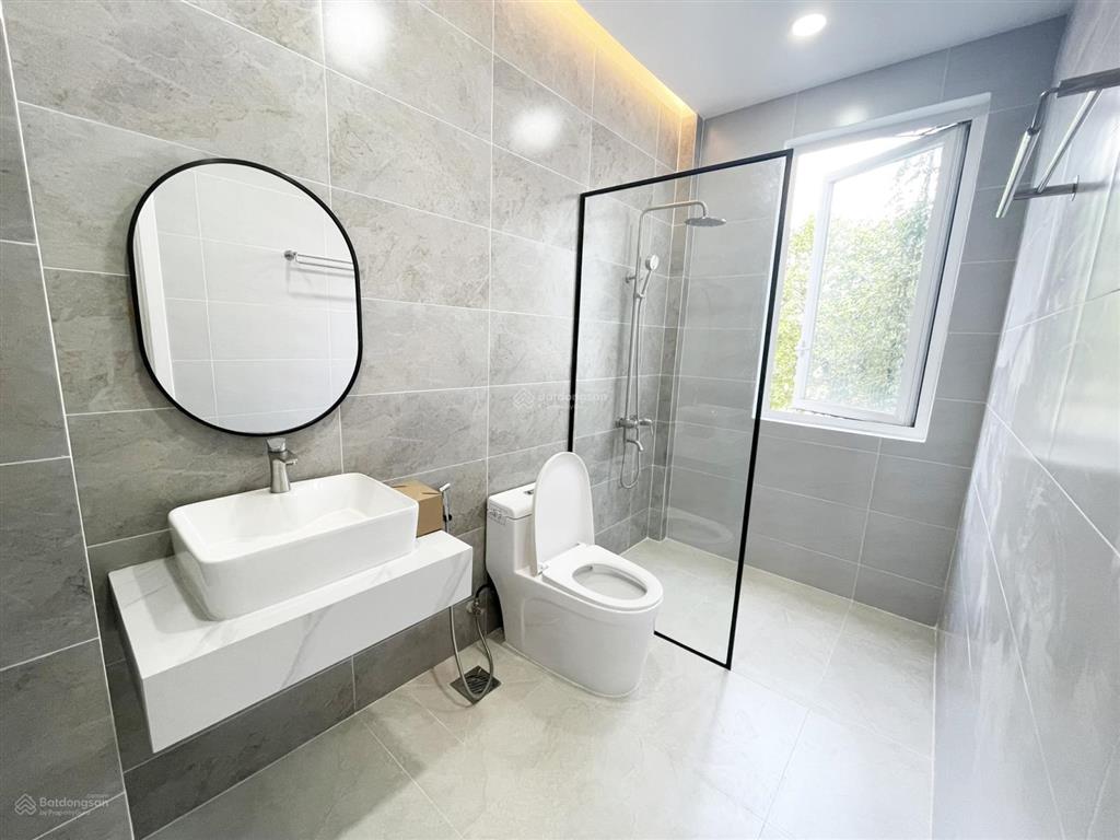 Bán nhà phố cao cấp sol villas cát lái  dt 120m2  có sẵn hđ thuê 25tr  shr  giá 16.5 tỷ