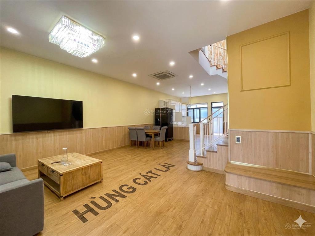 Phố đông village cát lái  nhà đẹp full nội thất  giá chỉ 13.5 tỷ giá rẻ bằng nhà thô  shr