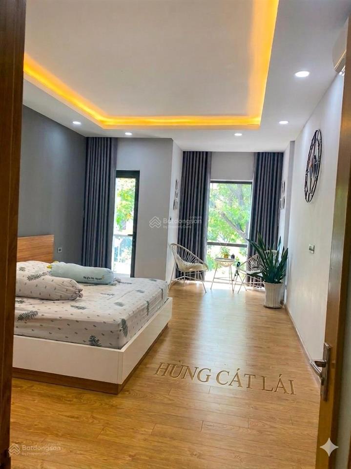 Phố đông village cát lái  mt đường chính 20m  full nội thất  giá chỉ 15.5 tỷ (rẻ bằng nhà thô)
