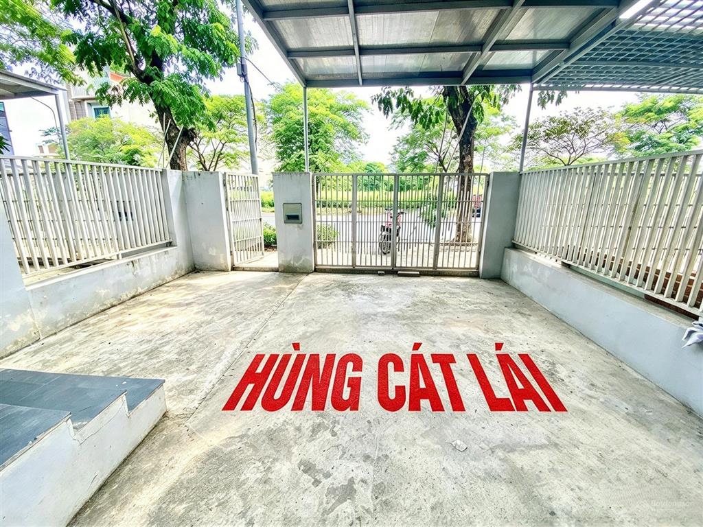 Phố đông village, mt muồng tím rộng 20m, dt 6x20m, 1 trệt 2 lầu, nhà thô, đông nam, giá 14 tỷ