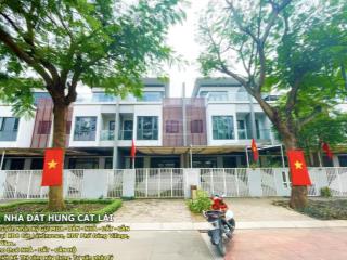 Phố đông village, mt đường muồng tím rộng 20m, dt 6x20m, 1 trệt 2 lẩu, nhà thô, đông nam, giá 12 tỷ